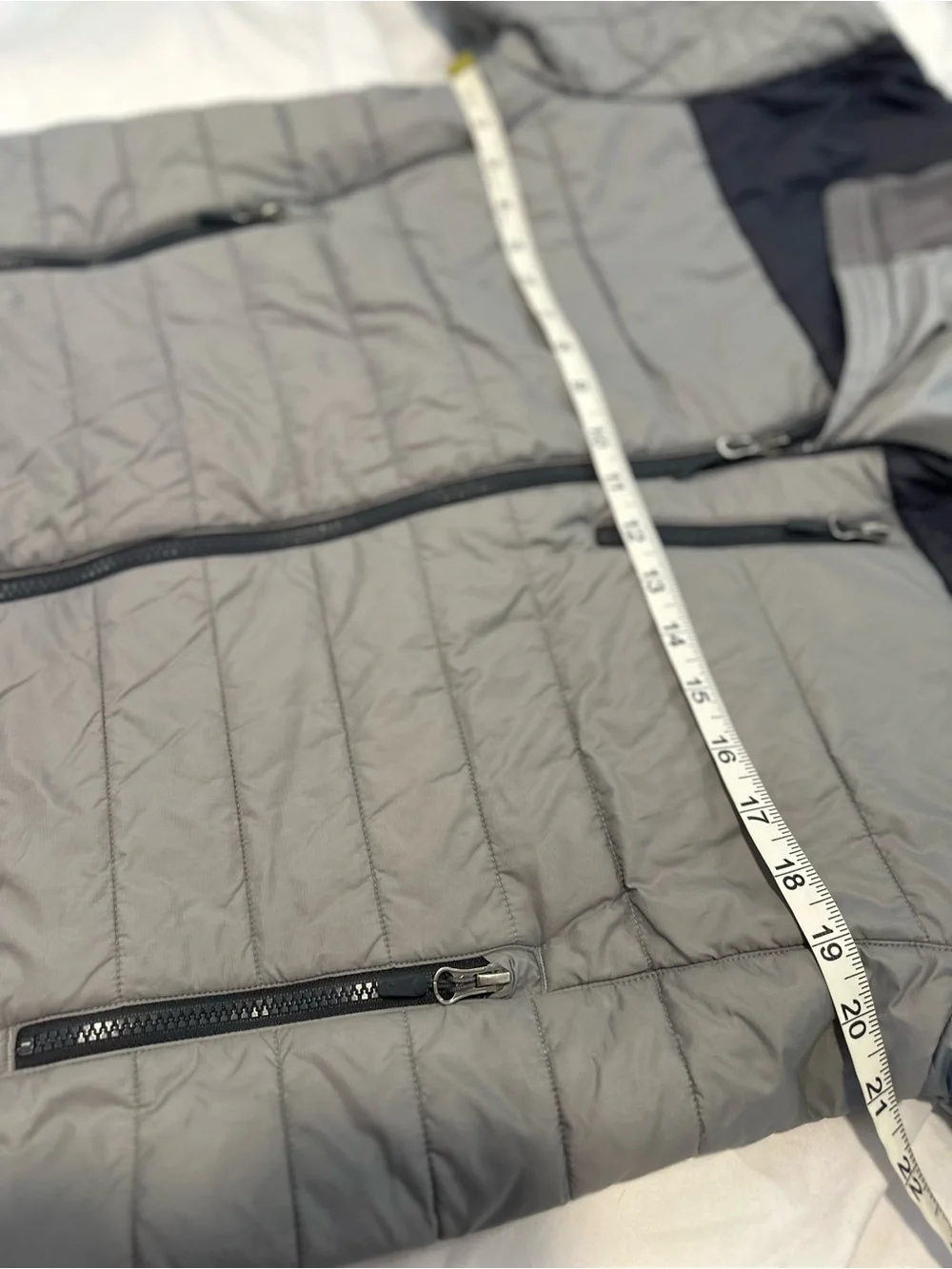 Marmot lightweight colorblock puffer jacket Sz:M gray black full-zip Outdoorsy.